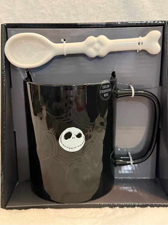 Rae Dunn Other - Rae Dunn x Nightmare Before Christmas Black color-changing Mug w/Bone Spoon NWT